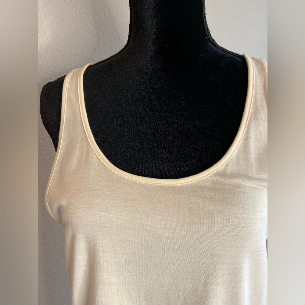 Volcom~NWT~Genuine Racerback Tank Top~Printed Back~High-Low Hem~Size S/P/10 - Picture 4 of 14